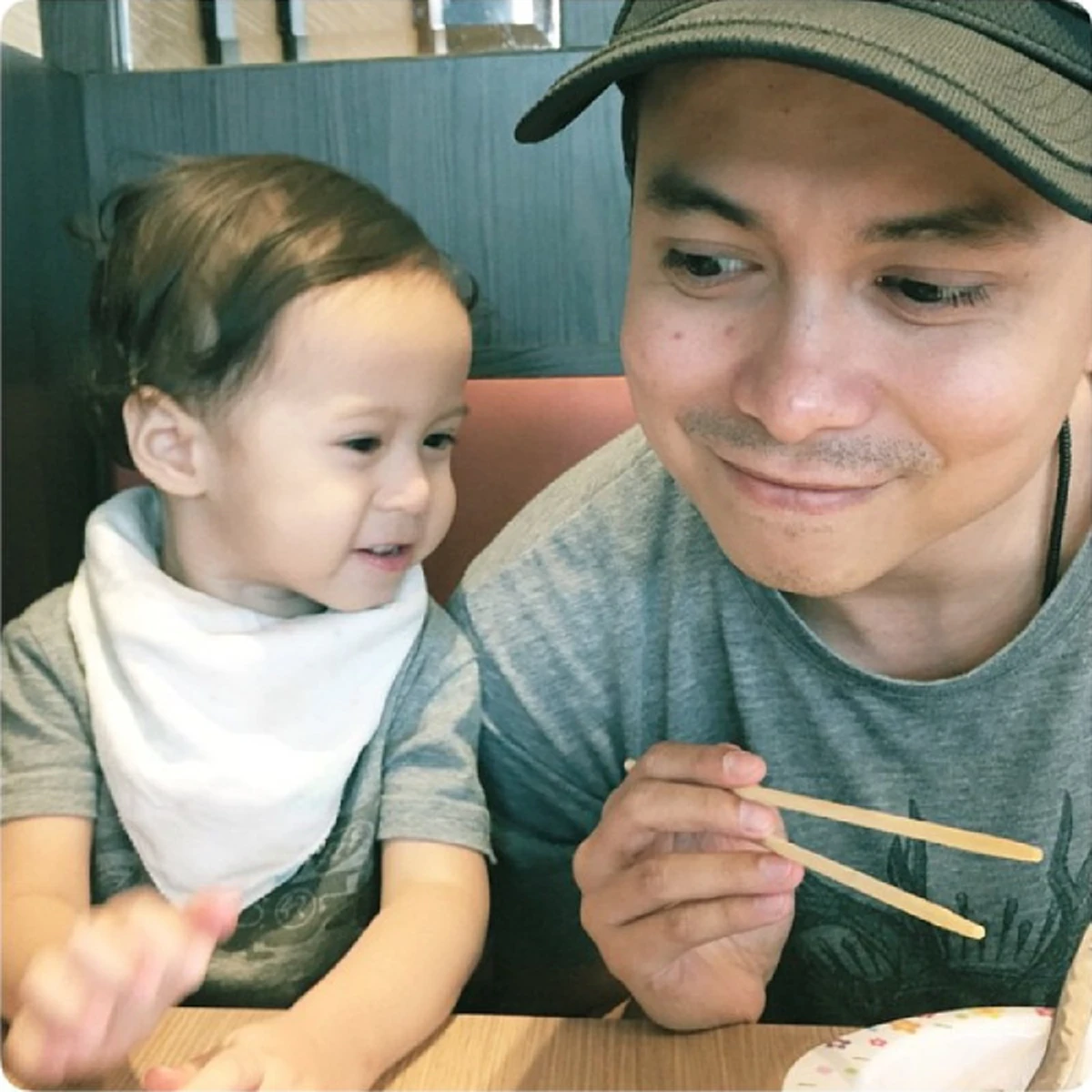 ช็อกวงการบันเทิง !!! อดีตนางเอกภาพยนต์ไทยชื่อดัง สะบั้นรักสามี นานร่วมปี ลั่นขอเป็นซิงเกิ้ลมัม เลี้ยงลูก 4 ขวบ !??