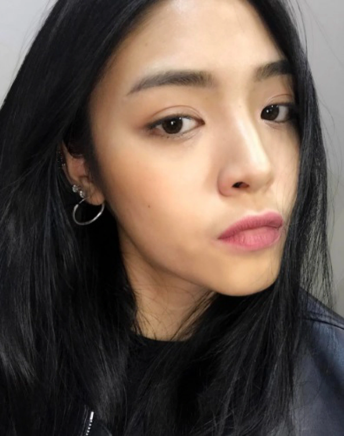 ***หลายคนไม่เคยเห็น !! เปิดภาพทายาท "หมู ดิลก ทองวัฒนา" ล่าสุดโตเป็นหนุ่ม-เป็นสาว บอกเลยว่าสวยหล่อทั้งคู่ แถมดีกรีไม่ธรรมดา !?