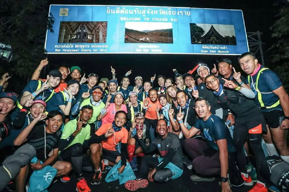 ฉีกทุกตำรา!! "โค้ชเป้ง" เผยเบื้องหลังขณะวิ่งร่วมคณะ "ตูน บอดี้สแลม" ยิ่งเห็นตารางวิ่งแทบทรุด "เฮียเราทำทุกอย่างที่ทำให้ตัวเองลำบาก"