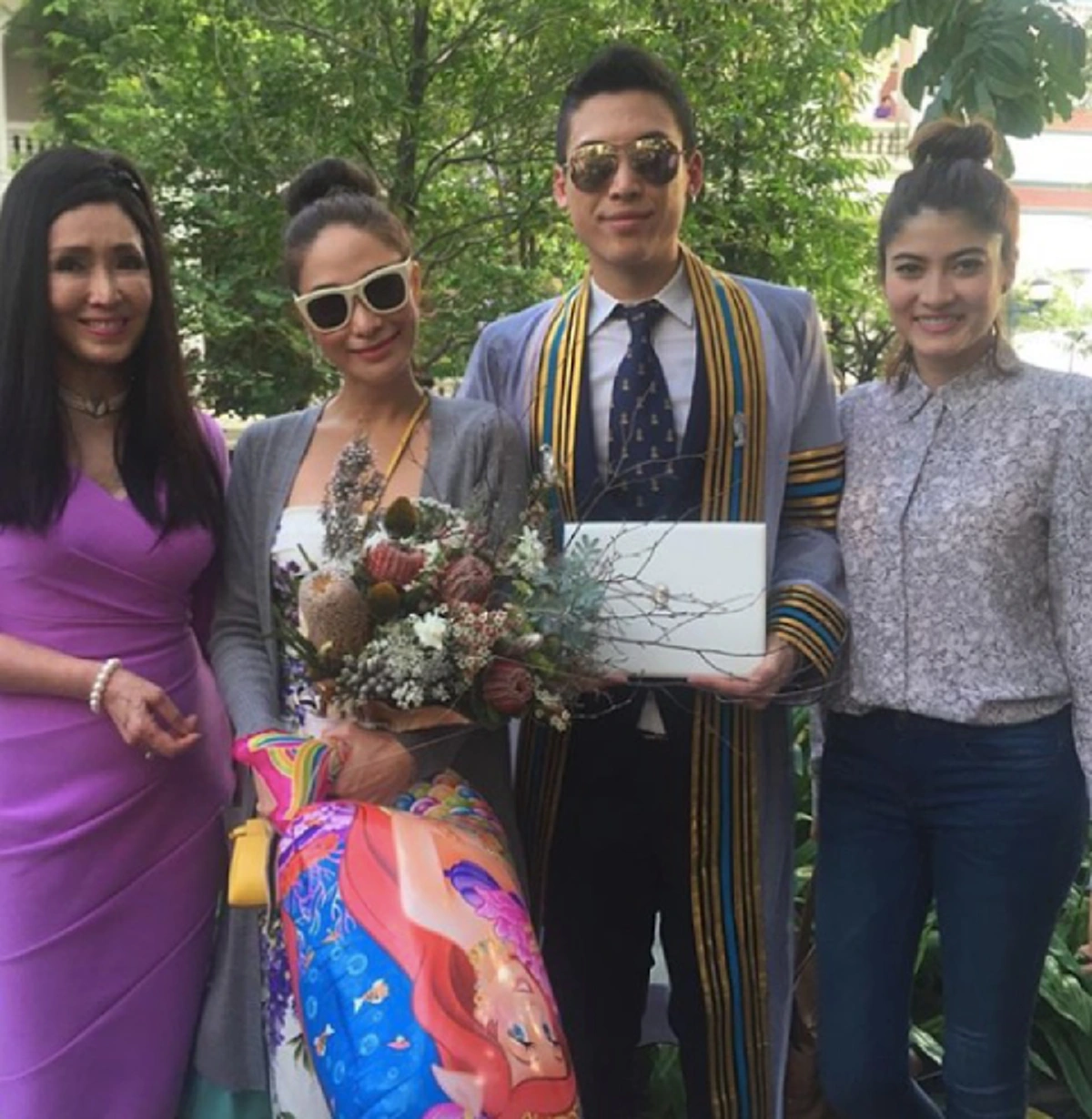 ทั้งประเทศไม่เคยรู้!! 10 เรื่องจริงของ “ป๊อก ภัสสรกรณ์” พระเอกในชีวิตจริงของ “มาร์กี้” กับเรื่องที่คุณ ไม่เคยรู้มาก่อน !! (มีคลิป)