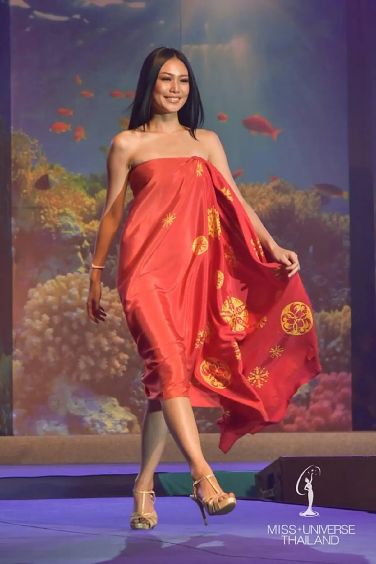 #กว่ามงจะลงไม่ใช่เรื่องง่าย!! เปิดประวัติ "นิ้ง โศภิดา" มิสยูนิเวิร์สไทยแลนด์ 2018 ดีกรีไม่ธรรมดา เข้าใจเลย ทำไมเธอถึงชนะใจกรรมการ !! (คลิป)