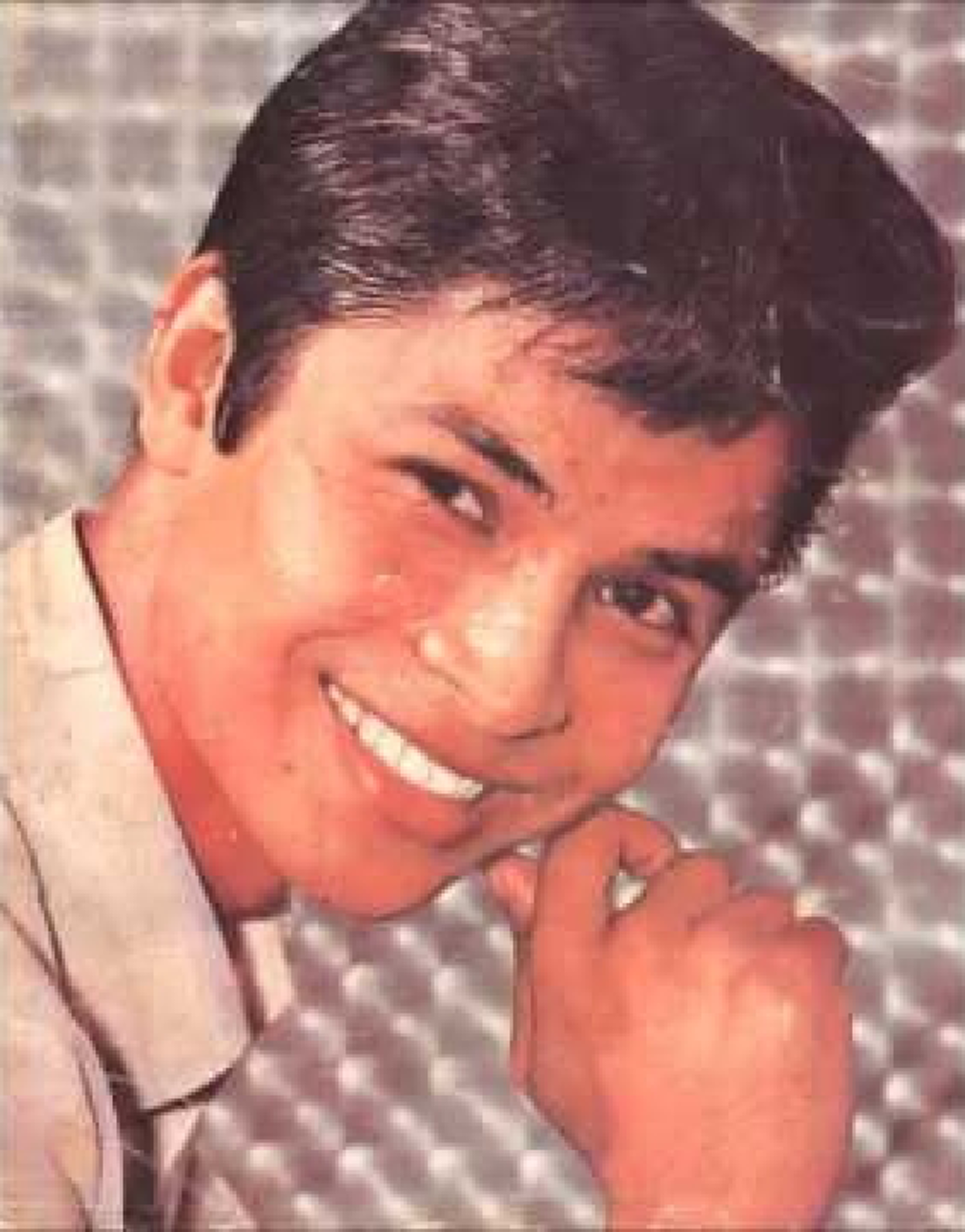 ขอให้ทุกคนทำตาม แล้วสุขภาพจะแข็งแรง !! "สายัณห์ จันทรวิบูลย์" อดีตพระเอกวัย 70 โชว์ท่าออกกำลังกาย หลังหายป่วยอัมพฤกษ์ !! (คลิป)