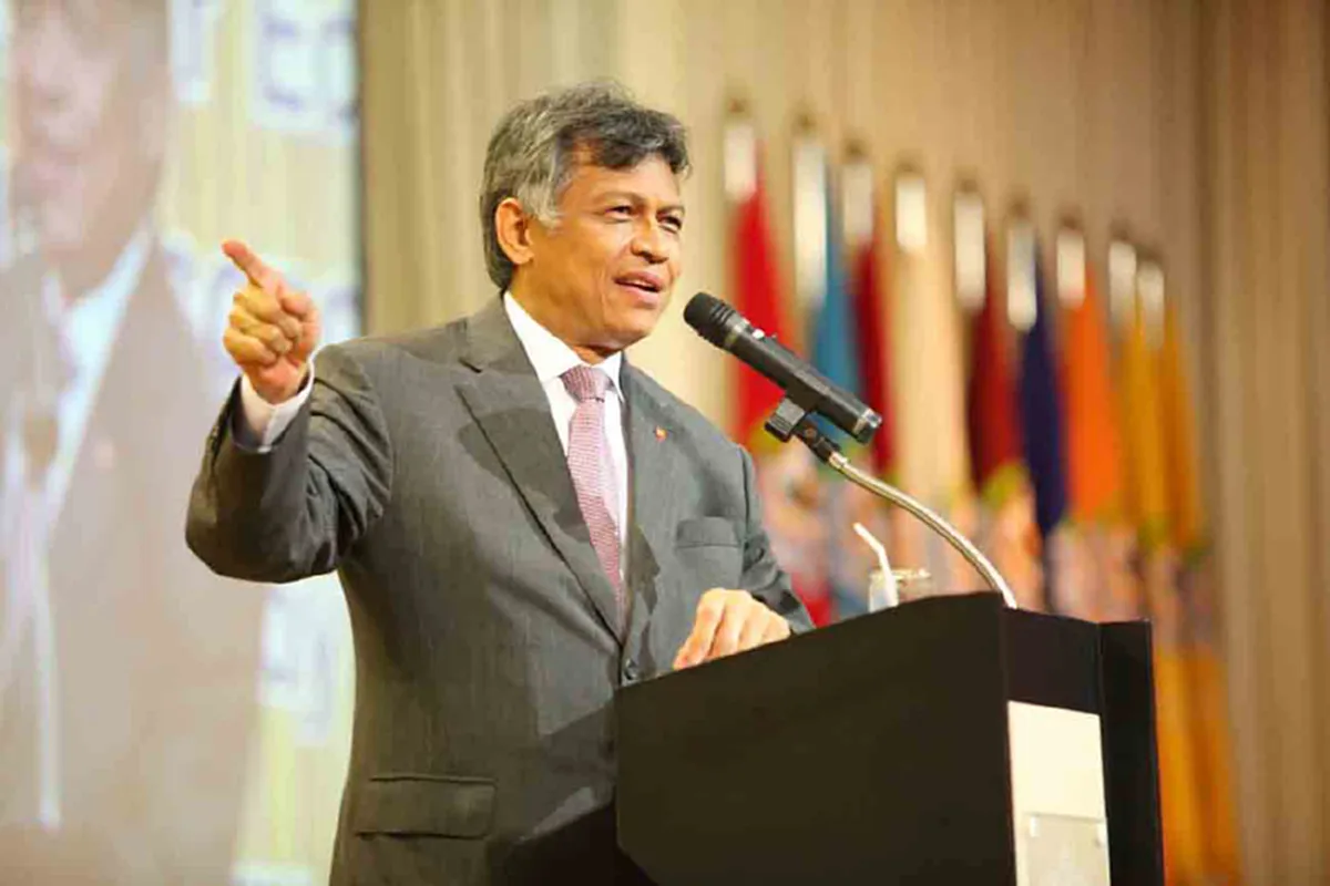 ความหวังสุดท้าย!! เปิดคำสัมภาษณ์ "ดร.สุรินทร์" พูดถึงอนาคตประเทศไทย ก่อนจะเสียชีวิต สิ่งเดียวที่อยากให้คนรุ่นหลังช่วยสานต่อ!?