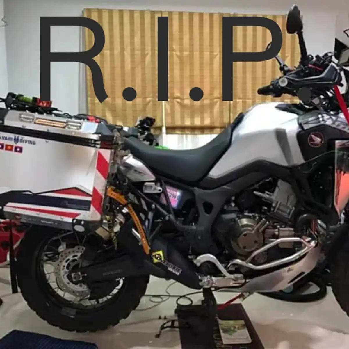 อาลัยครั้งสุดท้าย พิธีฌาปนกิจ "เสี่ยเกาะเต่า" "พ่อ"สุดเศร้า เผย ไม่ติดใจอะไรเเล้ว ทั้งหมดเกิดจากปัญหาครอบครัว??