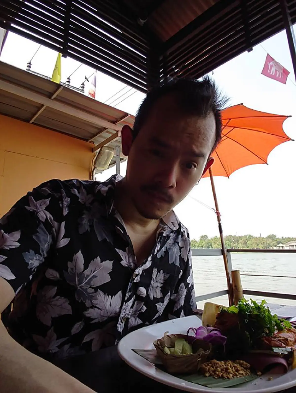 คุณกอล์ฟ ผู้เข้ารับการการุณยฆาต ขอเล่นกีตาร์เพลง "เธอรู้หรือเปล่า" ก่อนจบชีวิต