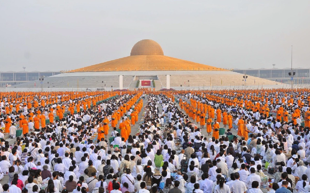 ไม่รู้ขึ้นสวรรค์หรือลงนรก!!! "นักข่าวดัง" แฉ! อดีตศิษย์ธรรมกาย เอาค่าเทอมลูกไปทำบุญ หวังทำมากได้บุญมาก สุดท้ายเดือดร้อน เกือบฆ่าตัวตาย!!!