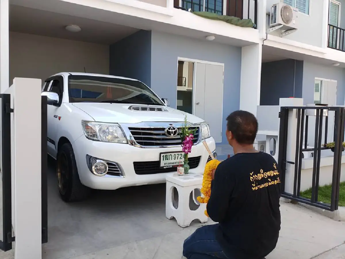 นับถือหัวใจ หนุ่มรปภ.โดนคนดูถูกสารพัด จนพลิกชีวิตมีบ้าน-รถ