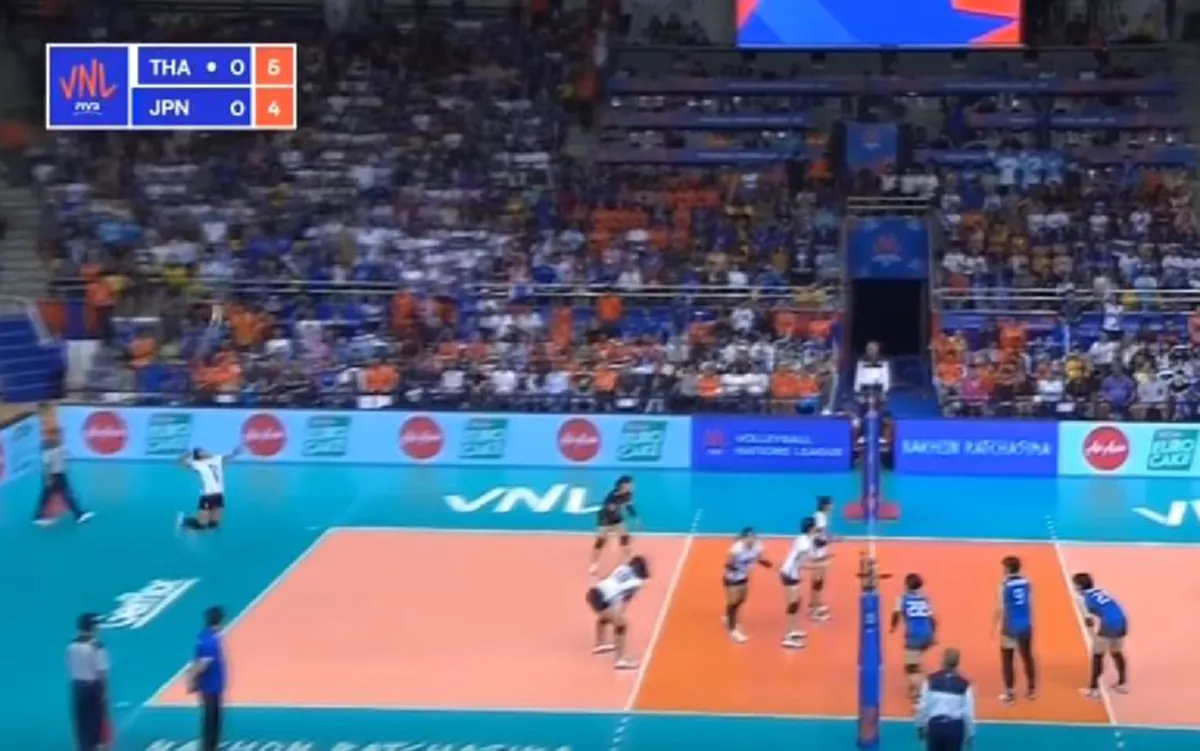 หลบหน่อย.."เเม่อร"มา!! "อรอุมา" จัดหนัก"กระโดดเสิร์ฟ"สุดโหด..ทรงพลังเกือบ100กม./ชม.พุ่งเป็นจรวด!! ทำ"ตบสาวยุ่น" ยืนอึ้งทั้งทีม!! (มีคลิป)