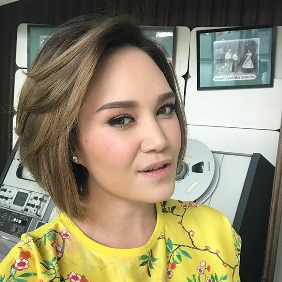 *ครึ่งประเทศไม่เคยรู้!!! เปิดภาพ "11 ดาราดังของไทย" ที่ป่วยหนักเป็น "โรคร้าย" บางรายรักษาสารพัดโรค ทุกข์หนักผ่าตัดนับไม่ถ้วน!!! (คลิป)