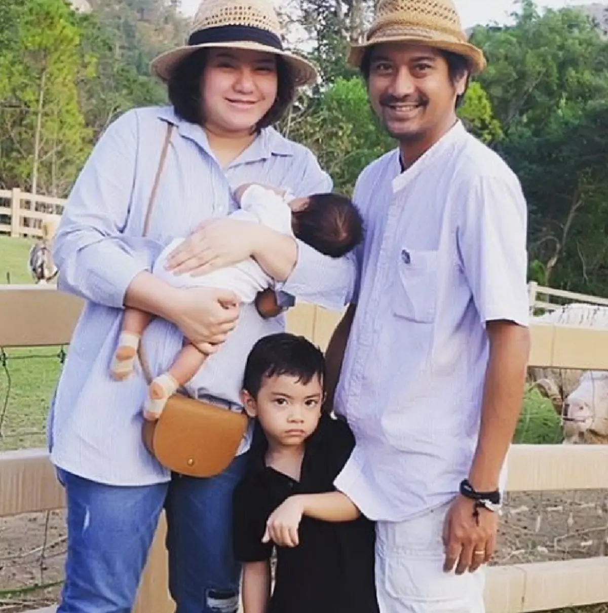 ถึงตาลุกวาว "หนุ่ม อรรถพร" เผยเคล็ดลับบูชาสิ่งศักดิ์สิทธิ์ชีวิตดีมาก ผู้ช่วยตากล้องขอกราบไหว้ถูกหวย 24 ล้าน