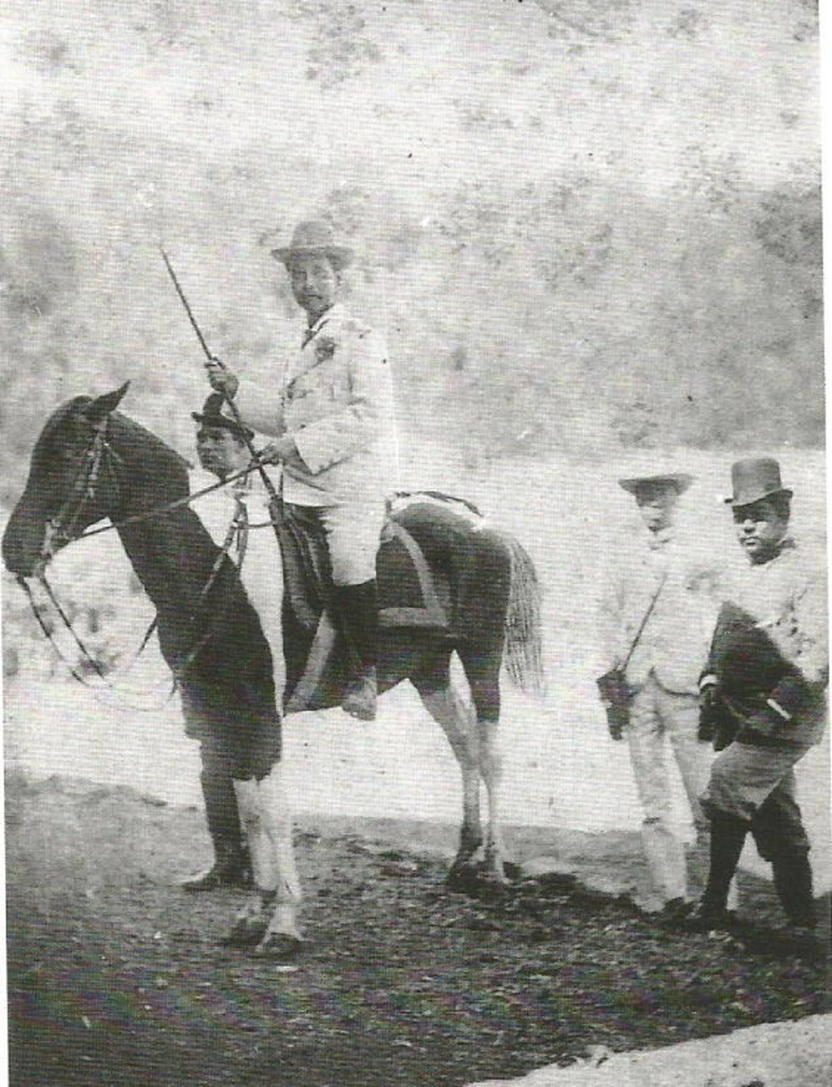 แม่นยำยิ่งนัก!! จากคำทำนาย "หลวงปู่เอี่ยม" สู่ตำนาน "พระบรมรูปทรงม้า" เหตุเกิดเมื่อครั้ง "พระพุทธเจ้าหลวง" เสด็จประพาสยุโรป !!