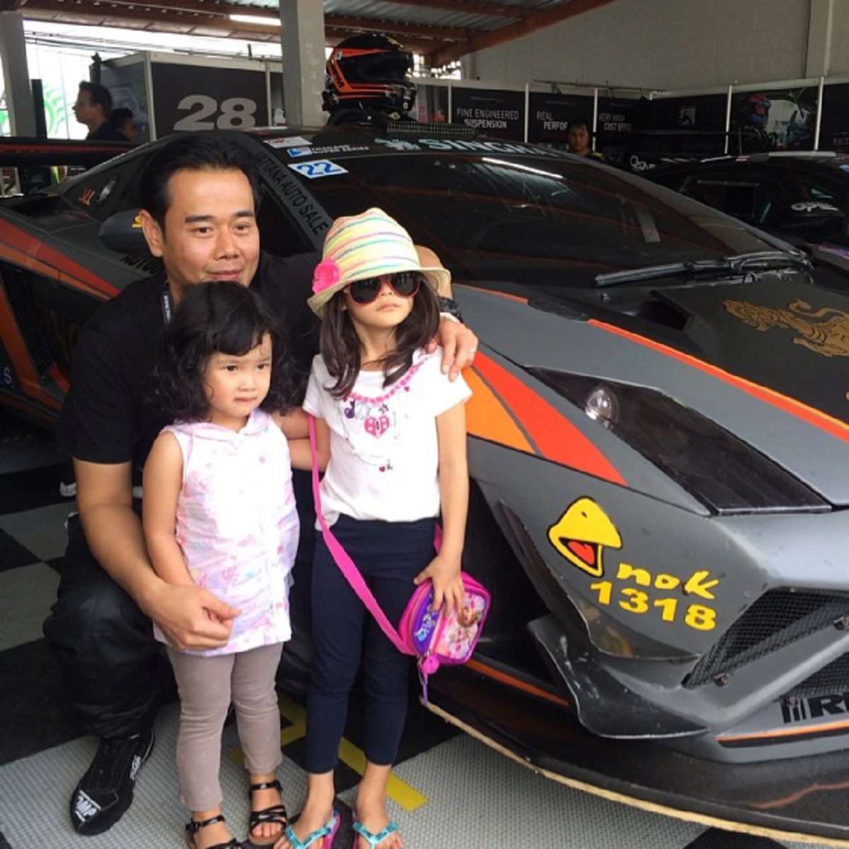 #6 ปีที่รอคอย! "เป๊ก  สัญชัย" เผยเหตุผลที่เป็นกาวใจให้ "ธัญญ่า-พิงกี้" โคจรมาพบกัน สร้างความฮือฮาช็อกวงการ (ชมคลิป)