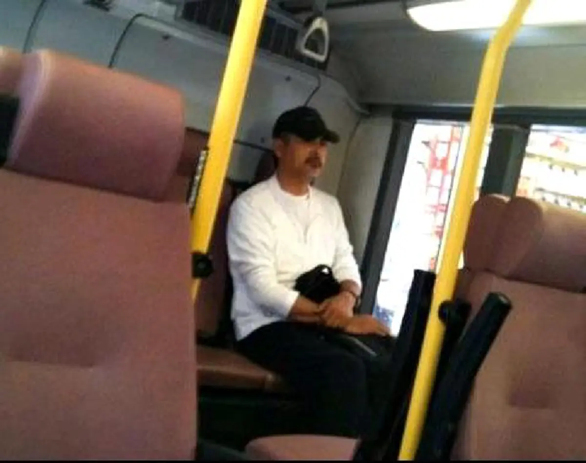 *ขยี้ตารัวๆ!!! แชร์สนั่นโซเซียล “พระเอกดังรุ่นใหญ่” รวยล้นฟ้าระดับพันล้าน แต่ใช้ชีวิตติดดินอย่างคนธรรมดาทั่วไป ทั้งๆที่เขาดังมาก!!! (ชมคลิป)