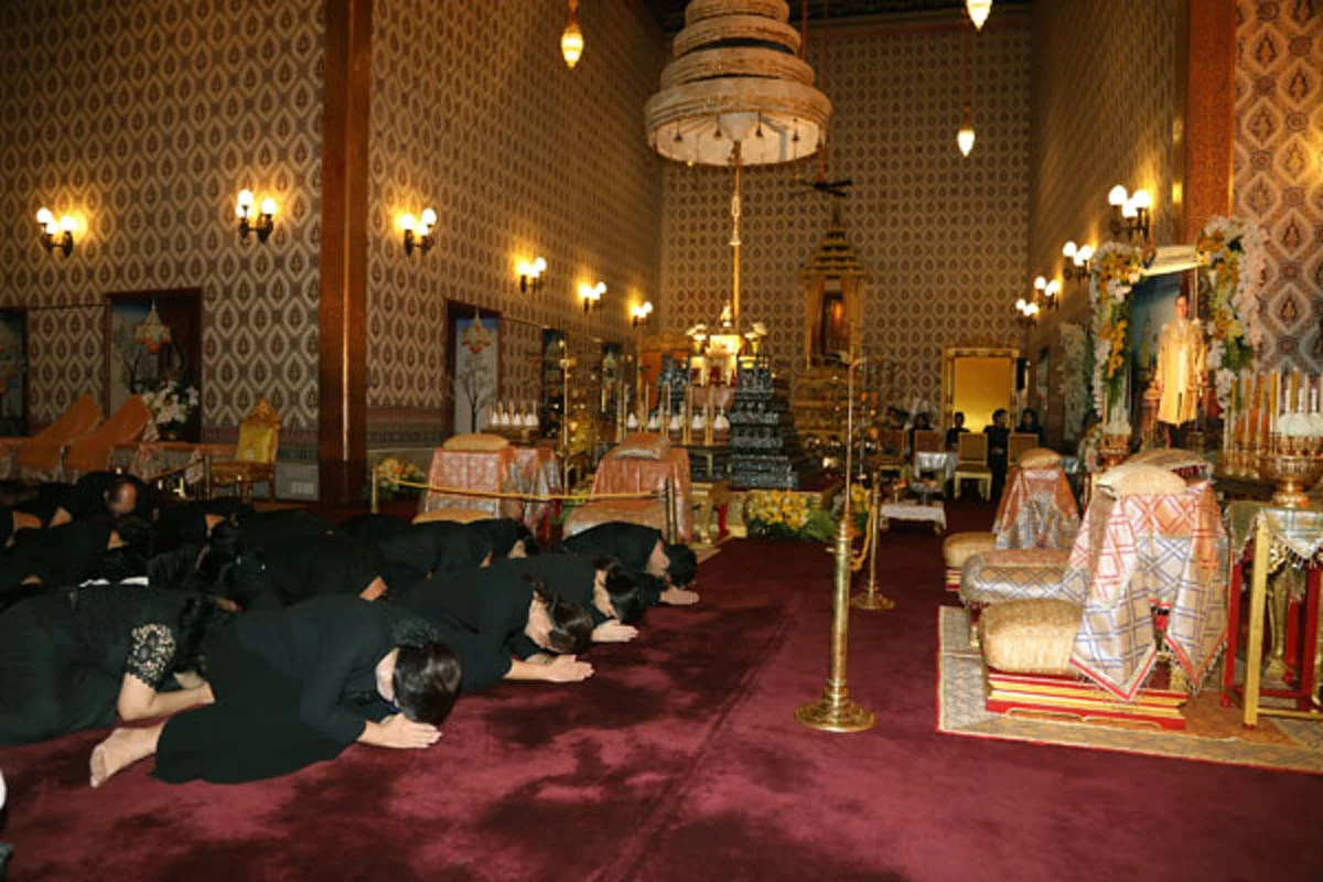 สำนึกอยู่ไหน!!! "กนก"โพสต์เศร้าครบ100วัน สวรรคต ร.9วันนี้ไม่มีถ่ายทอดสด พระพิธีธรรมสวดพระอภิธรรม ยังพบเรื่องมิบังควรเกิดขึ้นซ้ำซาก ?!!