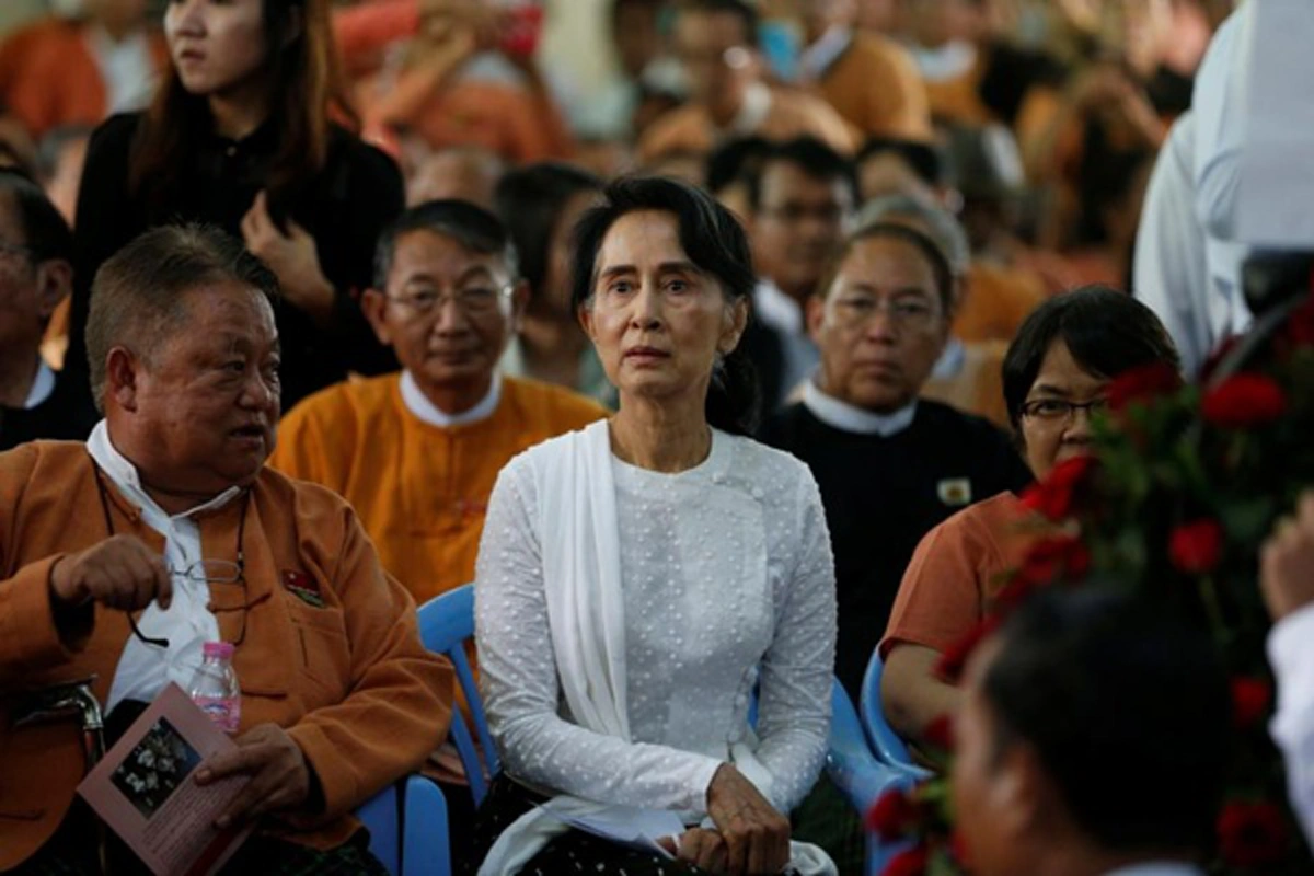 ล่ารายชื่อ ริบรางวัลโนเบลสันติภาพ คืนจาก ‘ออง ซาน ซูจี’ หลังปล่อยให้ ‘โรฮิงญา’ ถูกกดขี่ ข่มเหง จากทหาร และเจ้าหน้าที่รัฐ