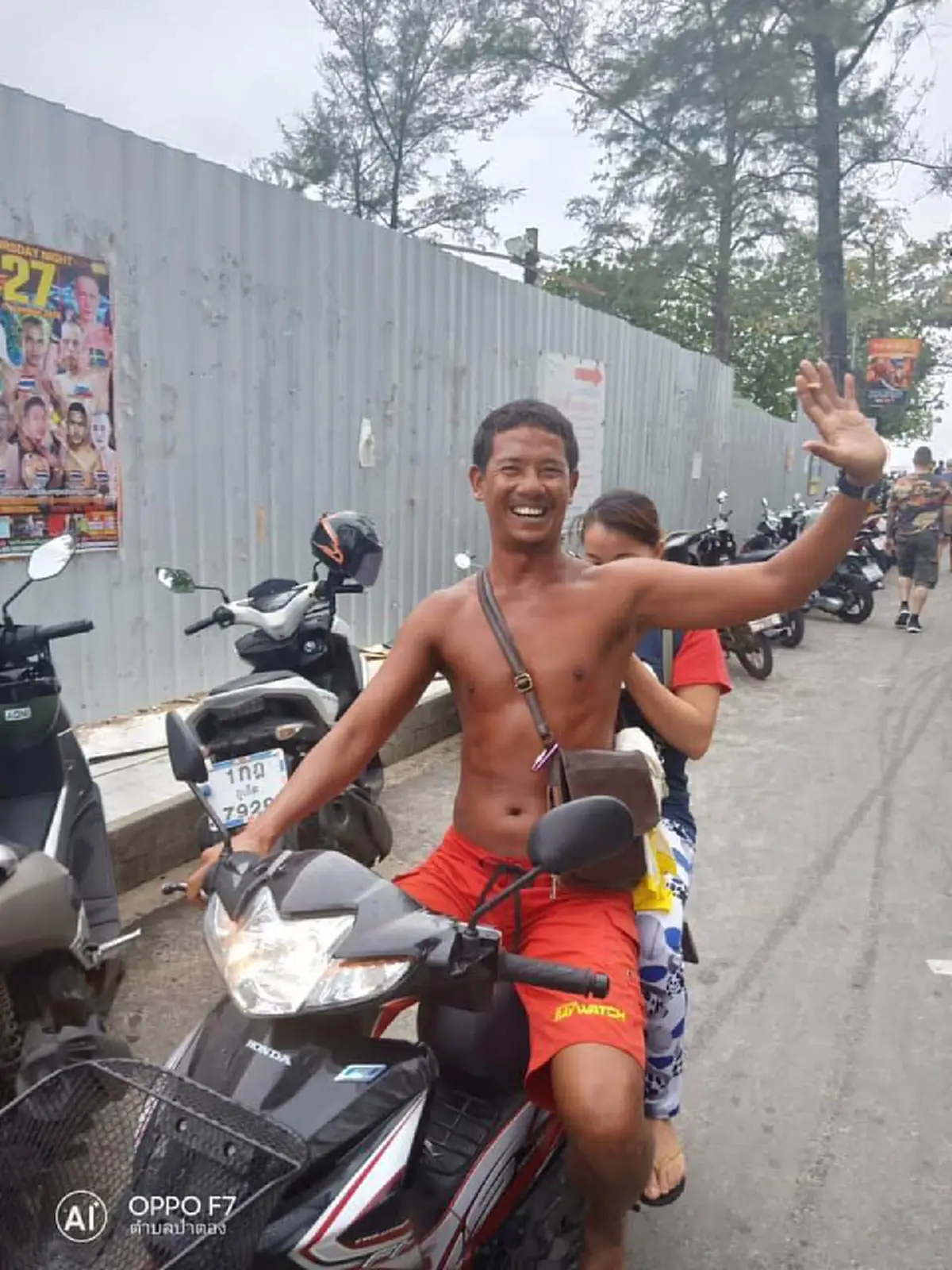 โฉมหน้าเศรษฐีใหม่ ชาวเลภูเก็ต ถูกรางวัลที่ 1 รับทรัพย์รวย 30 ล้าน