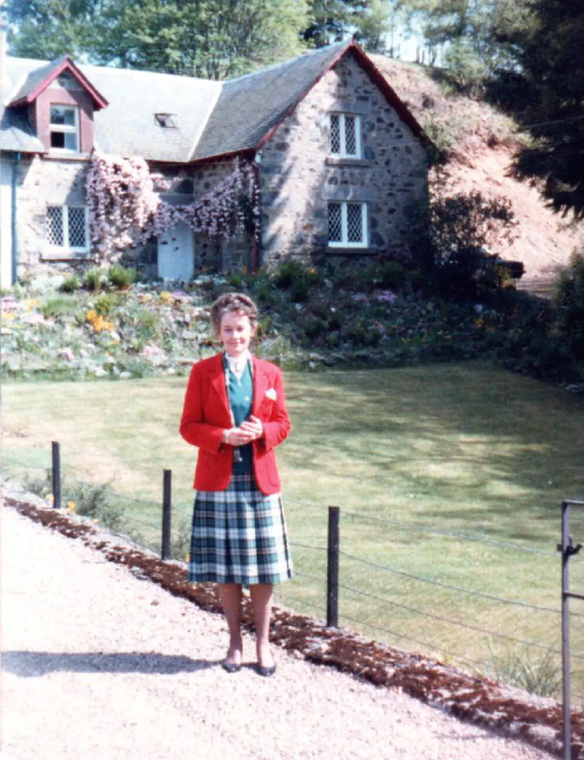 ลอเรน วอร์เรน นักปราบผีชื่อก้องโลกเสียชีวิตแล้ว