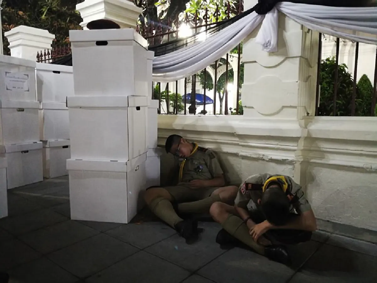 เผยภาพสุดประทับใจ!!! ภารกิจเหนือสิ่งอื่นใด #แม้สภาพร่างกายจะเหนื่อยล้าสักเท่าไหร่ ก็ต้องอดทนและทำมันให้สำเร็จ เพื่อในหลวง ร.๙