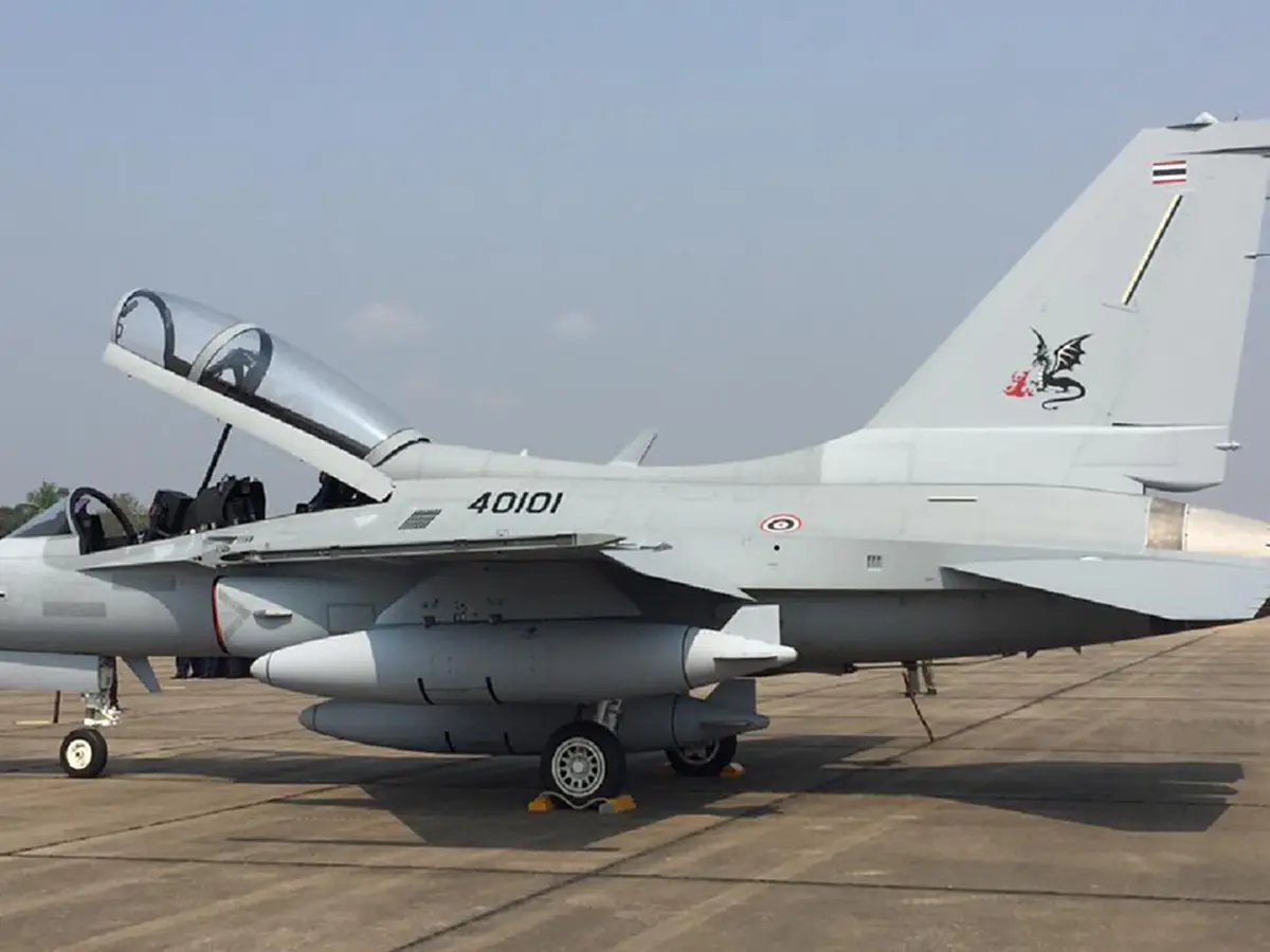 เสริมเขี้ยวเล็บ!! ทัพฟ้าไทยเปิดตัวเครื่องบินขับไล่ " T-50TH" อินทรีทอง พร้อมเผยโฉม  6 นักบิน F16จบหลักสูตรฝึกบินจากเกาหลีใต้