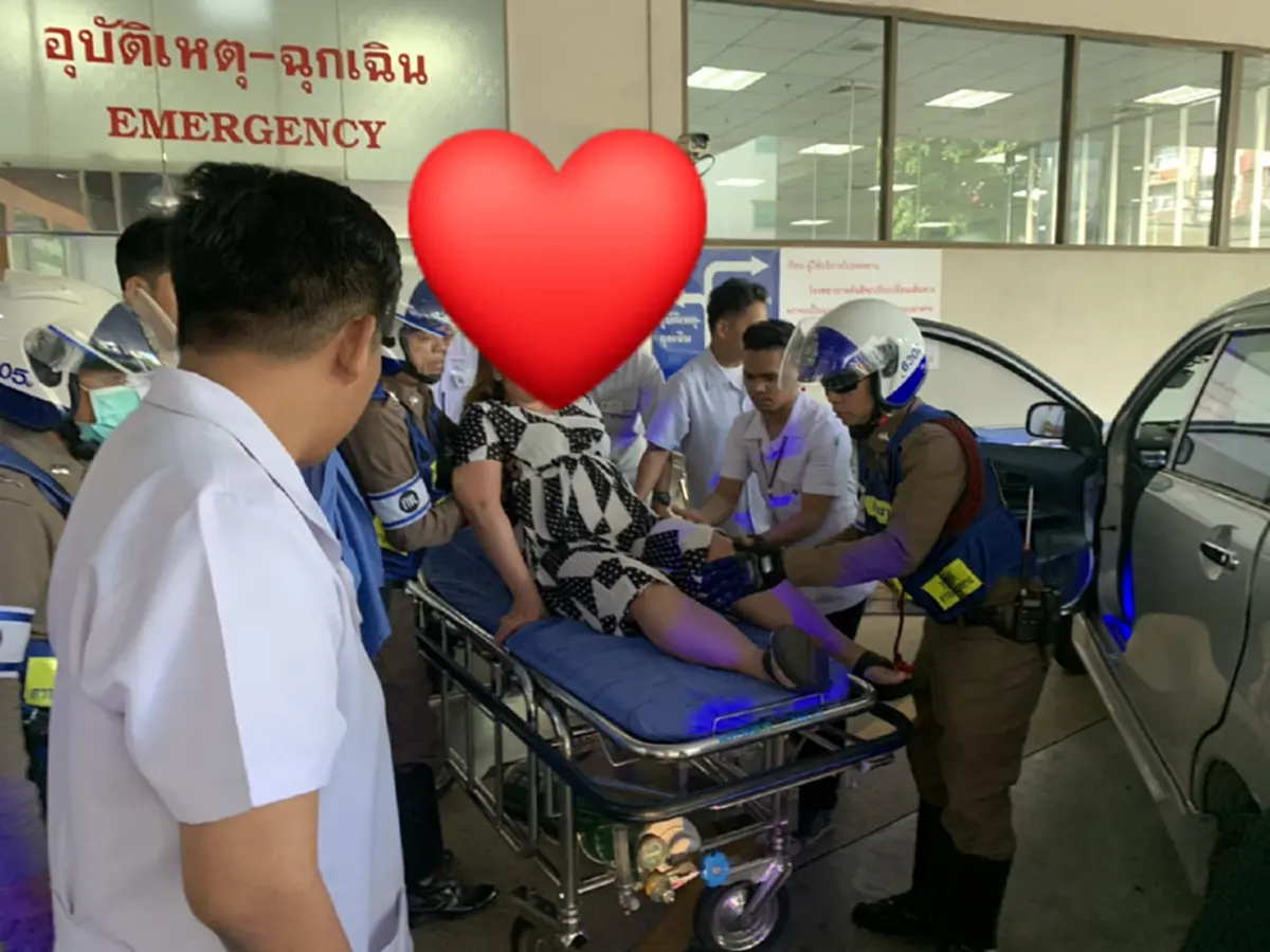 ตร.โครงการพระราชดำริจัดทีมใหญ่พาหญิงท้องแก่ส่งรพ.