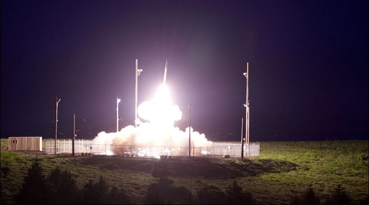 คิม จอง อึน ว่าอย่างไร!! สหรัฐฯ ทดสอบสกัดขีปนาวุธ จากระบบ THAAD แม่นเหมือนจับวาง (คลิป)