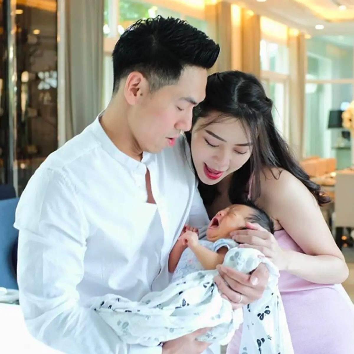 "ดีเจเพชรจ้า" แอบซุ่มทำรถมินิเซอร์ไพรส์ ของขวัญวันเกิดให้ "นิวเคลียร์" ครบ29ปี