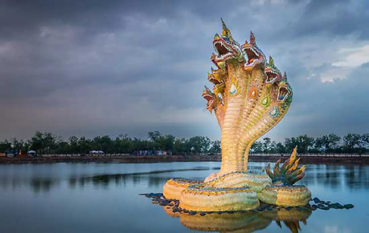 พญานาค ถ้ำเชียงดาว เจ้าระเบียบจัด!! พระอริยเจ้าหลายองค์ โดนตำหนิหมด แม้ หลวงปู่มั่นสอน ยังไม่ฟัง!! สุดท้าย ไม่มีใครอยากไปรบกวนอีก!!