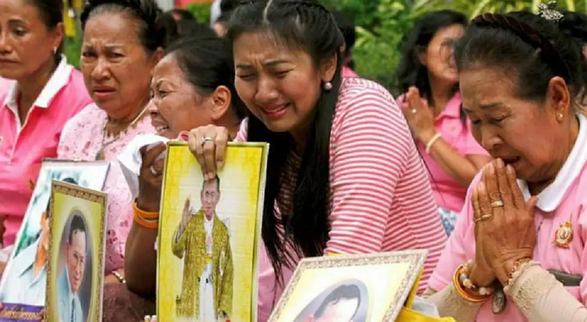 เผยบันทึก"แซค ทีนิวส์" 13 ต.ค. 59 วินาทีที่แผ่นดินสยามไร้พระมหากษัตริย์นาม"ภูมิพล"