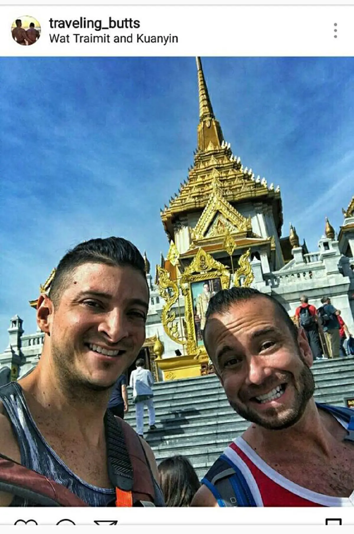 ขึ้นบัญชีดำไว้เลย..ไปลับไม่ต้องกลับมา!!รวบแล้ว 2 ฝรั่งอุบาทว์แก้ผ้าโชว์ก้น ถ่ายภาพคู่พระปรางค์วัดอรุณฯ กำลังจะบินออกจากไทย!?(ภาพ-รายละเอียด)