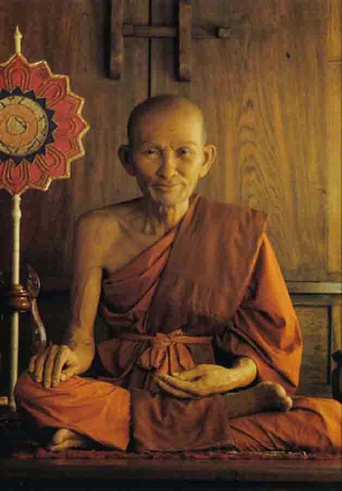 บูชาด้วยกุหลาบแดง ๙ ดอก ธูป ๙ดอก สวดคาถา ๙ จบ "โองการท้าวเวสสุวรรณ..หลวงปู่ศุข"ปรารถนาสิ่งใดๆให้กระทำในวันขึ้น ๑๕ ค่ำ..ดีนักแล.