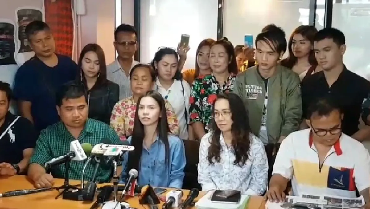 แตกหักถึงขีดสุด !!? แค่ "อาร์ม" ไม่พองานนี้ "แม่" ผสมโรงแฉกลางวงสื่อปมแตกหักค่ายไหทองคำ! (มีคลิป)