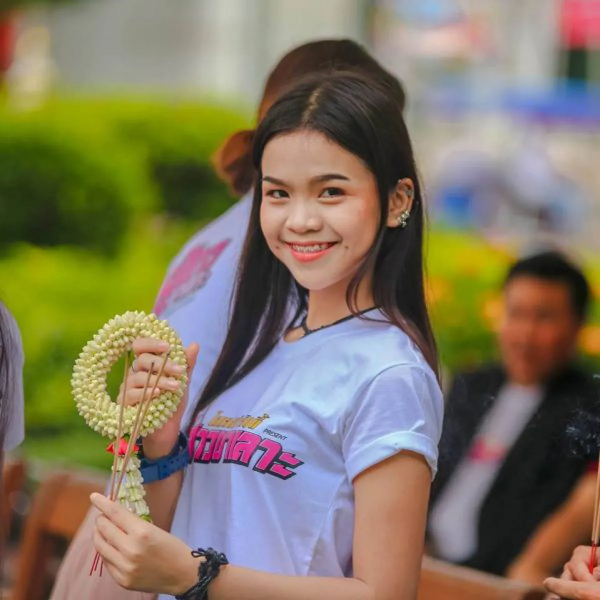 น้อยคนในประเทศที่จะรู้!!! ตะลึงตาค้าง! เผยเรทค่าจ้าง "8 นักร้องลูกทุ่งสาว" ที่กำลังมาแรงในตอนนี้ บอกเลย ไม่ใช่ขี้ๆ!!!