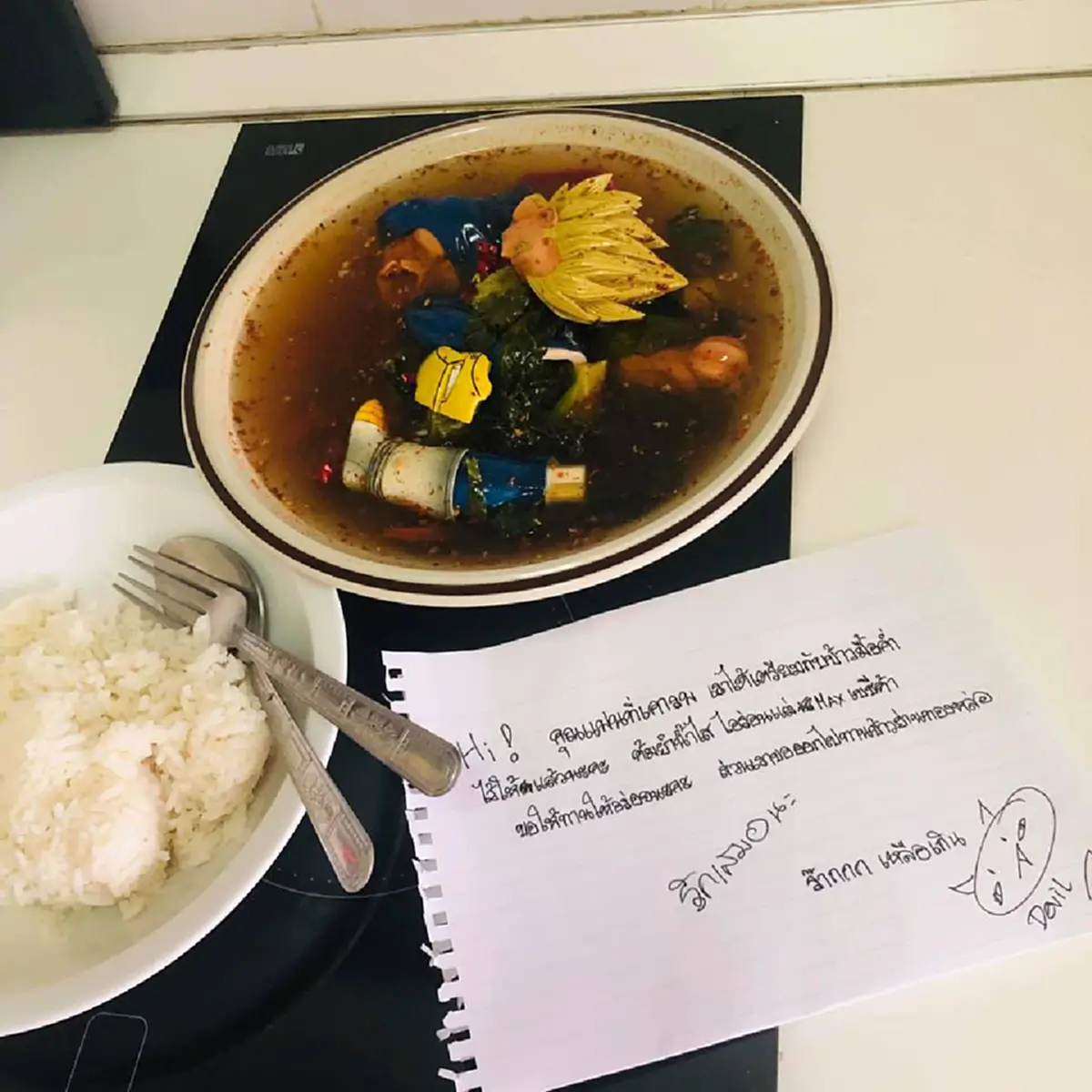 สาวโพสต์ เอาของสะสมของแฟนมาทำลาย พร้อมทำเป็นอาหาร ทิ้งข้อความ ถ้าไม่หยุดซื้อ จะสอยมาทำเดือนละตัว #นางร้ายปี2019!