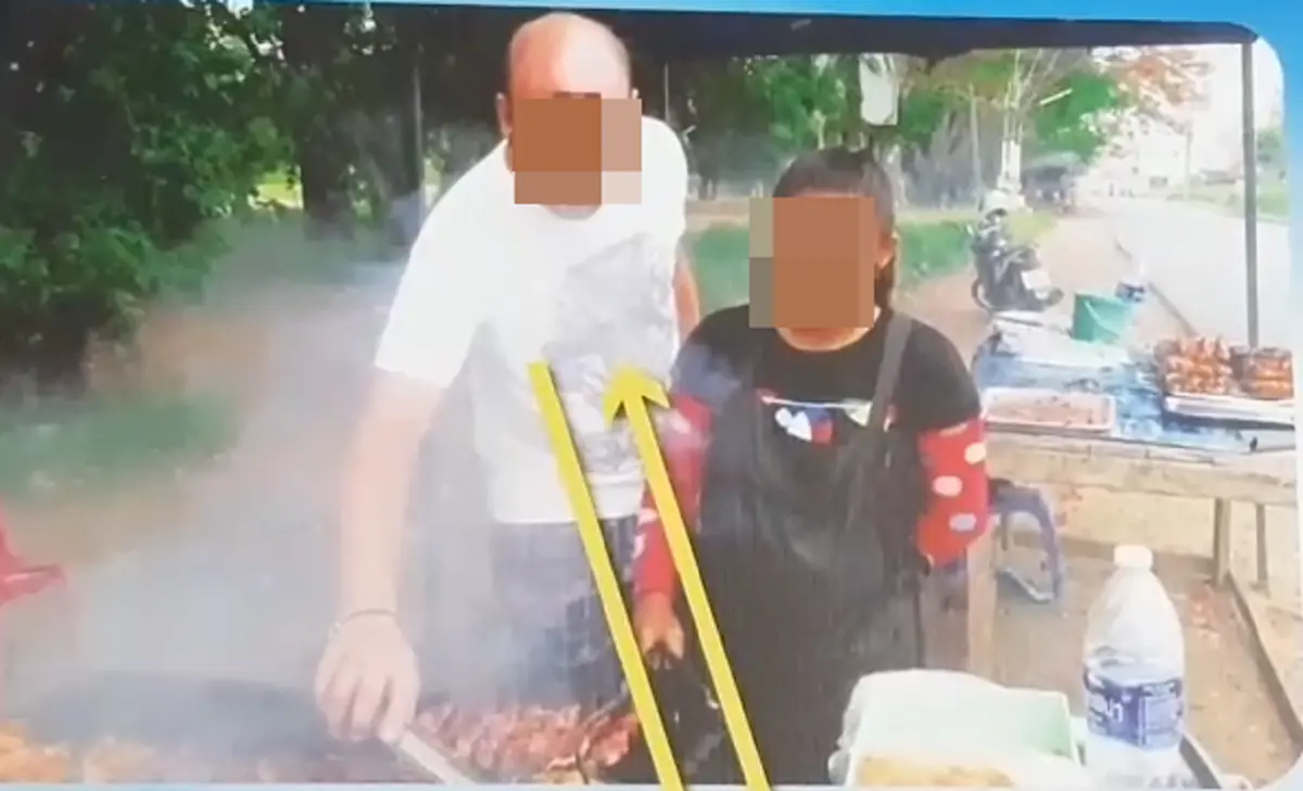 หนุ่มฝรั่ง ช่วยแฟนสาวขายไก่ ล่าสุดโดนจับ