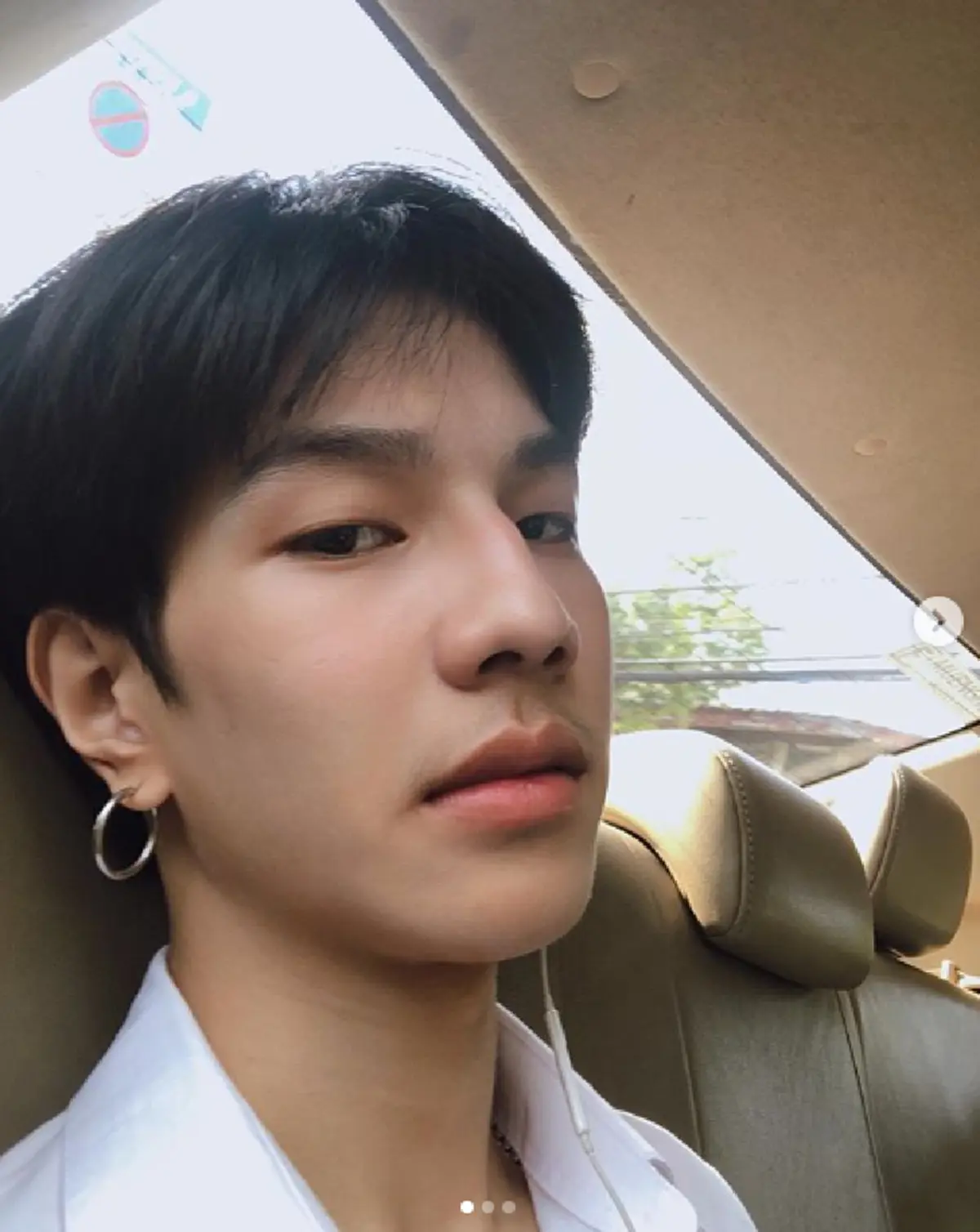 ปอน คุณพัทธ์  เน็ตไอดอล ลบคำดูถูกถึงแม้เรียนจบ กศน. จนเข้ามหาลัยต่อได้