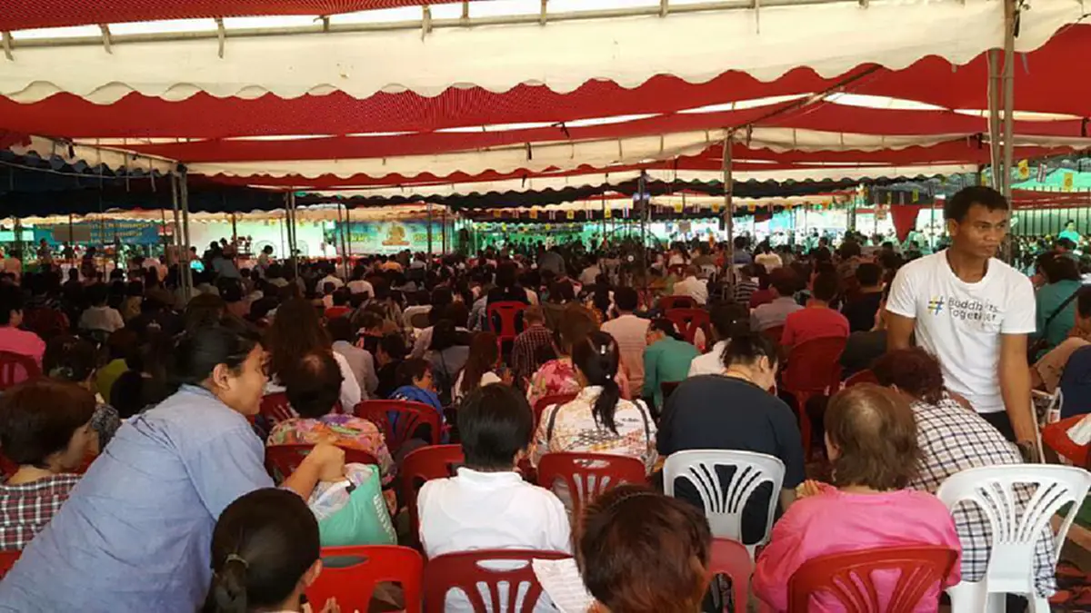 มาแปลก!!!..."ลีลาวดี"มาแนวแม่พระ ขอร้องได้โปรดอย่ามาปิดวัดพระธรรมกายของพวกเราเลย สุดท้ายก็ไม่พ้นให้ยกเลิกม.44 อยู่ดี!!(รายลเอียด)
