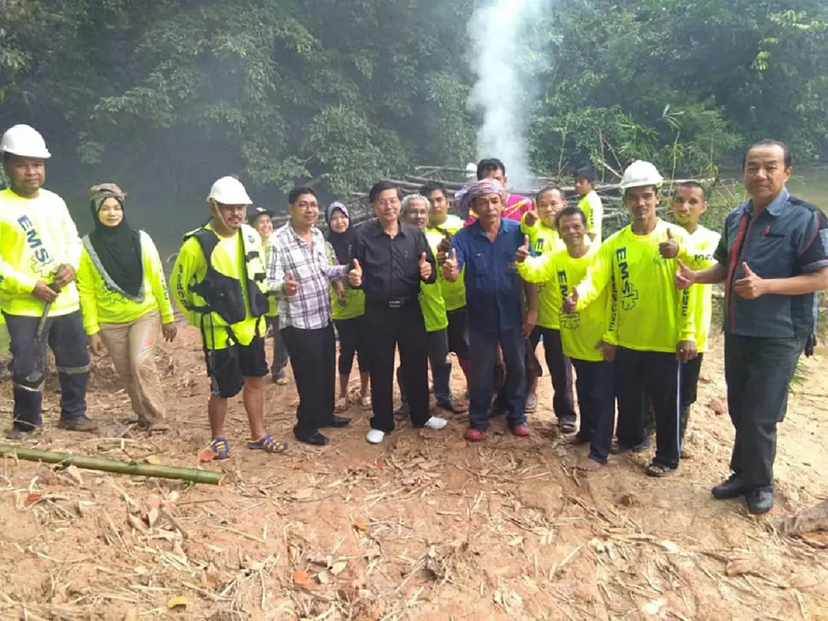 เมื่อกลับสู่ภารกิจประจำ "บังโฟล์ค" เผยชมรมอาสากู้ชีพดอกโดน กำลังประสบปัญหาขาดพาหนะ ในการช่วยเหลือ ขอบคุณหากร่วมทำบุญครั้งใหญ่ (รายละเอียด)