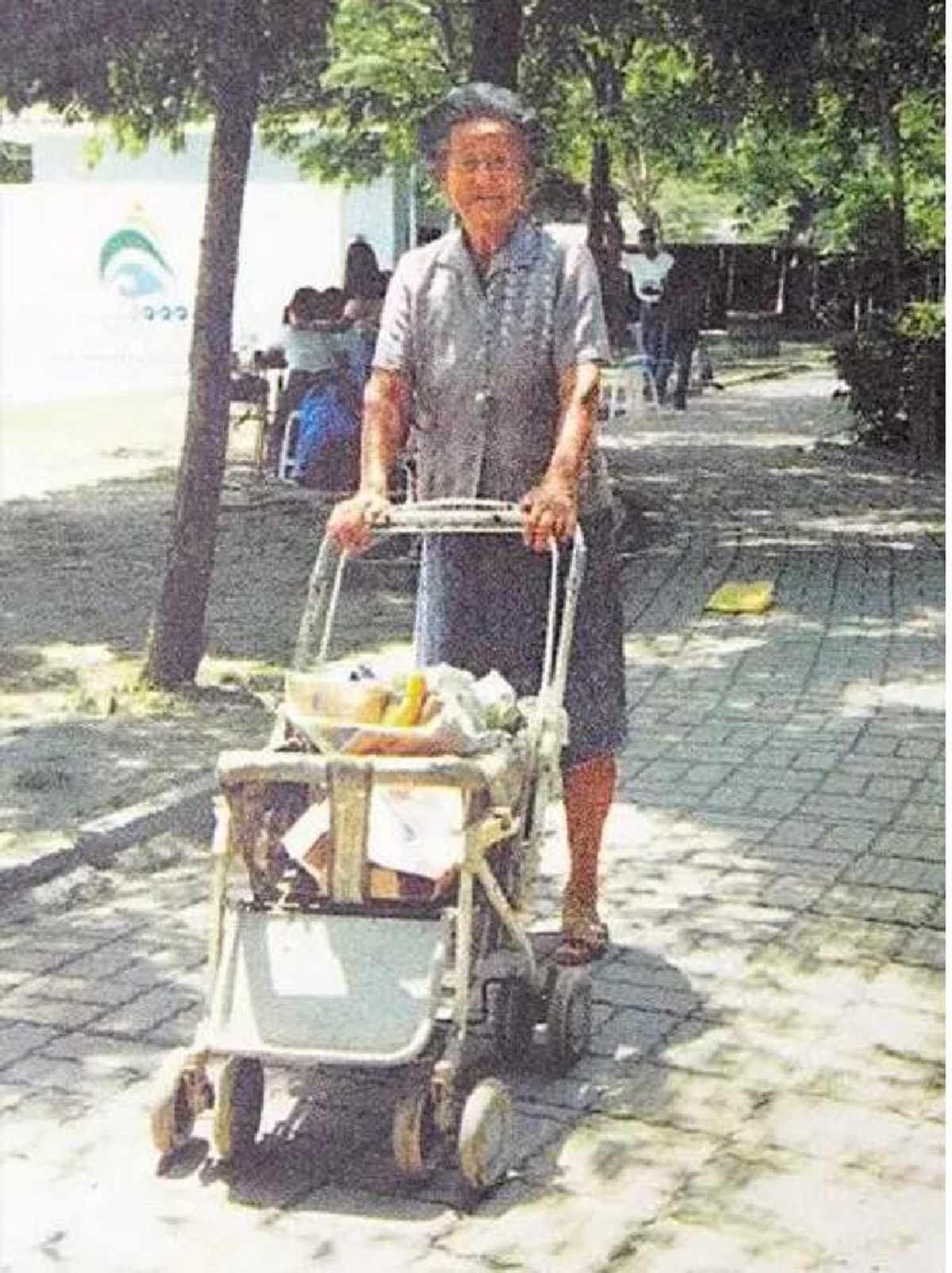 สุดซึ้งประทับใจ!!! อาม่ายอมขายอาหาร "ขาดทุน" เป็นเวลา 55 ปี จนเป็นหนี้ 2.5 ล้าน หลังเสียชีวิตคนมาร่วมงานกว่า 2,000 #บทความดีๆที่ทุกคนควรอ่าน