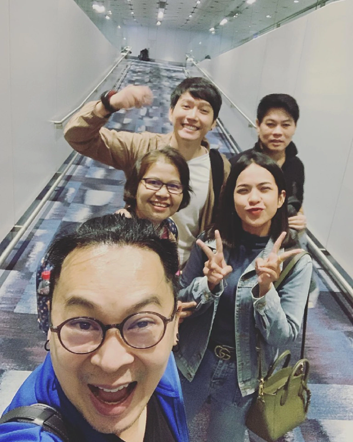 ไก่ สมพล เล่าประสบการณ์ระทึก ถูกขโมยกระเป๋า กับความช่วยเหลือของแอร์-สจ๊วต บนเครื่องบิน