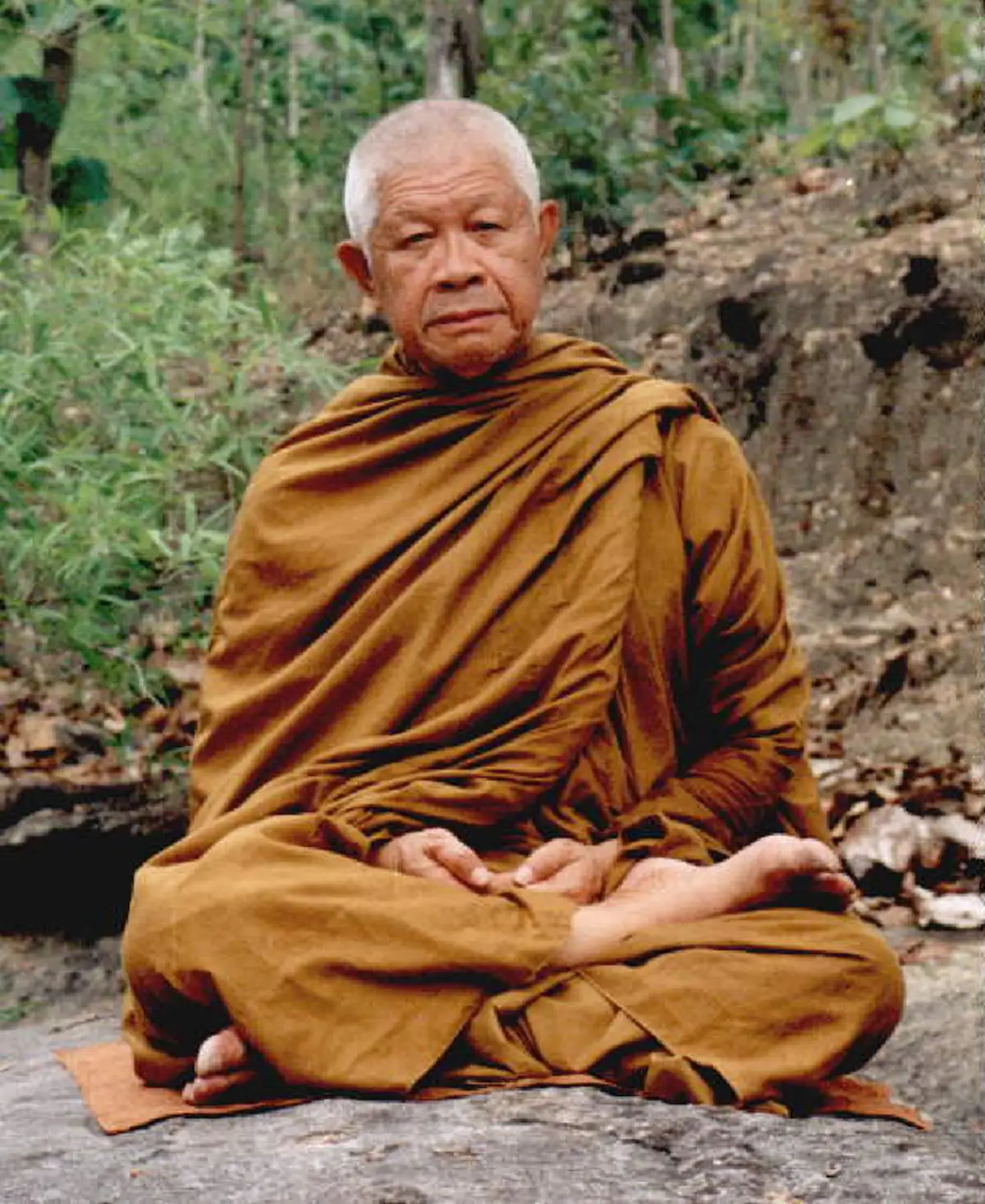 ปราบพยศมหาโจร!! เมื่อ หลวงปู่กงมา จิรปุญโญ เทสน์สอนโจรที่ชอบฆ่าพระธุดงค์..ด้วยพระธรรมแห่งองค์พระศาสดา กลับใจบวชตลอดชีวิต สาธุ!!