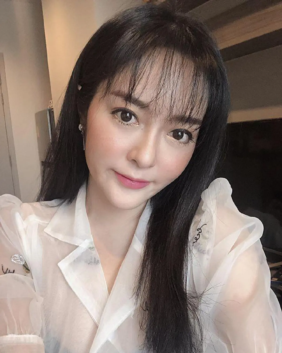 ทนไม่ไหว แก้มบุ๋ม โพสต์เตือนคนมาขอเงิน บอกชื่อปรียาดา ไม่ใช่ปวีณา