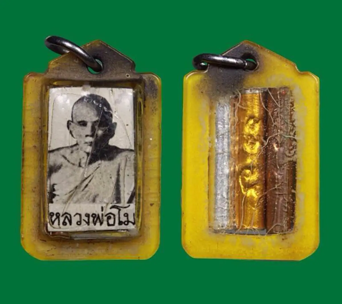 รูปกูไม่ต้องเสกก็ขลัง!! พระคณาจารย์ชื่อดังแห่งเมืองชัยนาท เจ้าของตะกรุดโทนอันโด่งดัง "หลวงพ่อโม จันทนาราม"เสกกระดาษเป็นปลากัด!!