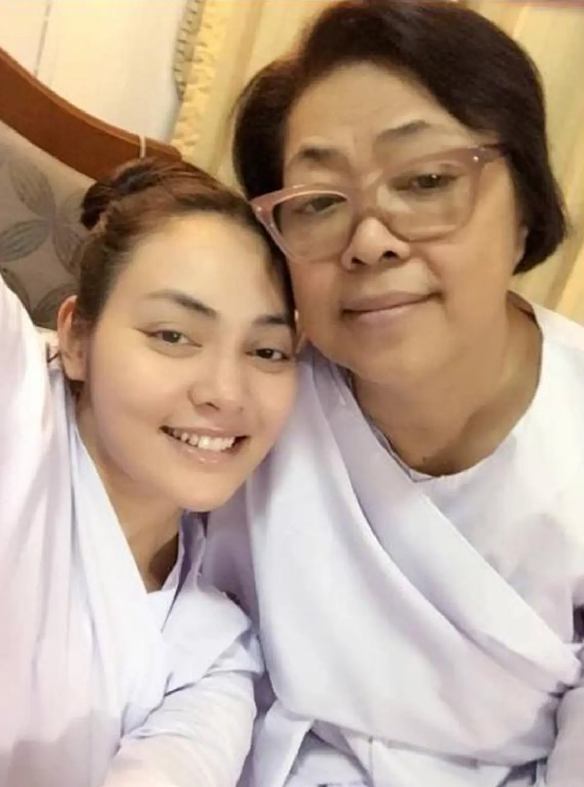 บุญคุณทดแทนไม่หมด "ตั๊ก บงกช" โพสต์ซึ้ง มีรถหรูคันแรกใช้ในชีวิต ด้วยหยาดเหงื่อของแม่