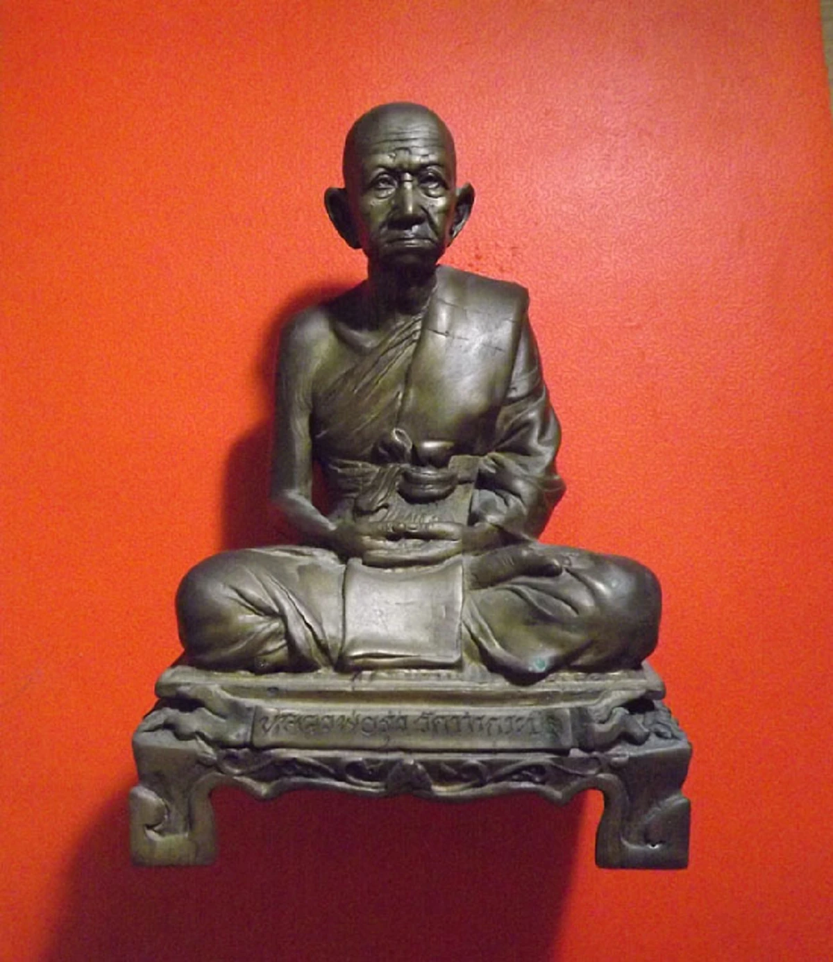 อยากได้อะไรให้ขอนะเพราะฉันจะเสียในปีนี้แล้ว " หลวงพ่อรุ่ง วัดท่ากระบือ "ผู้รู้วันละสังขาร แม้แต่คนจมน้ำตายแค่จุดธูปบอกเจอศพทันที.