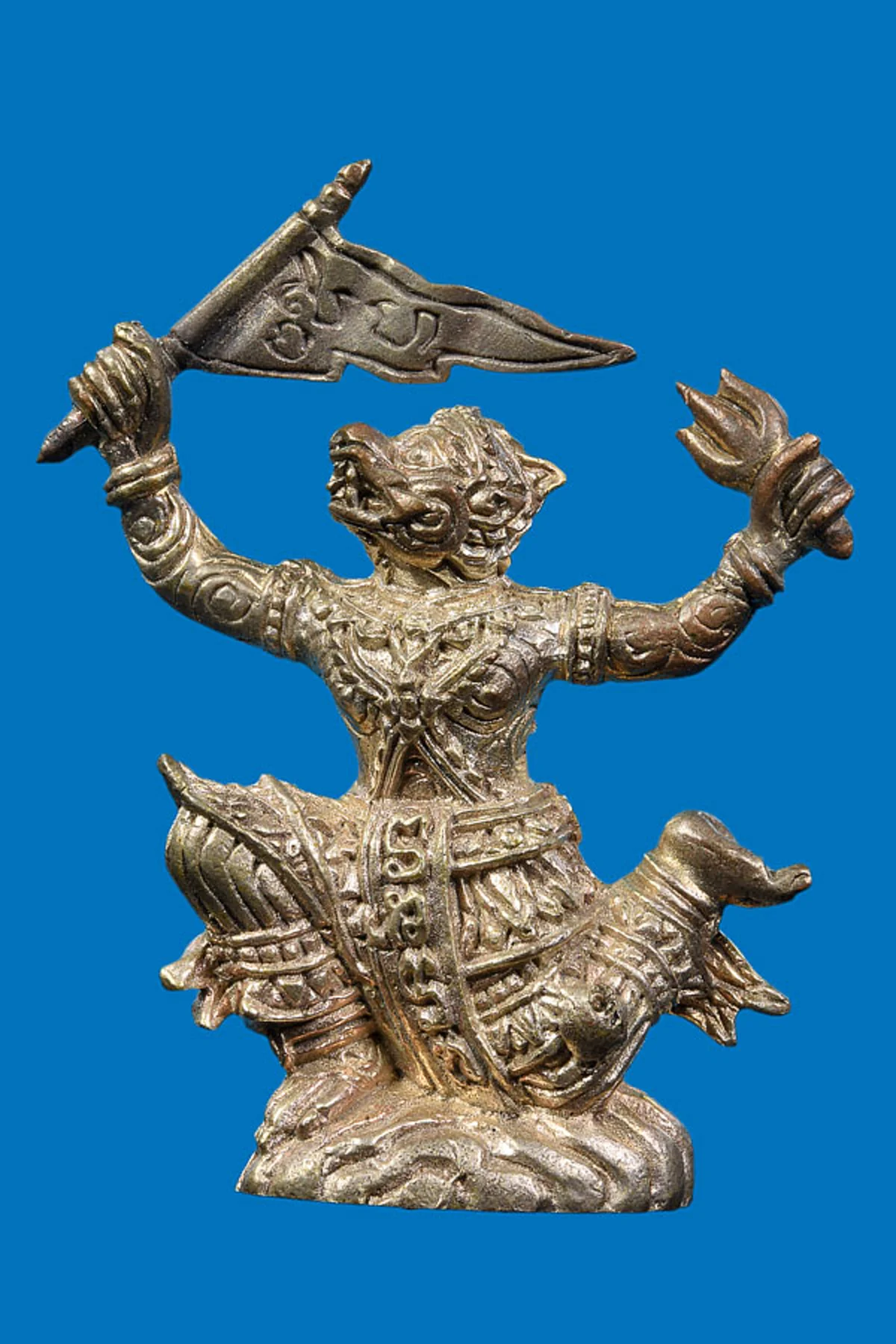 โอมคงตรีเพชชะคง คงทั่วสารพางกาย..คาถาหนุมานแผลงฤทธิ์ "หลวงพ่อเพี้ยน วัดเกริ่นกฐิน"คงกระพันชาตรี เสริมอำนาจราชศักดิ์ เลื่อนตำแหน่งสูงขึ้น