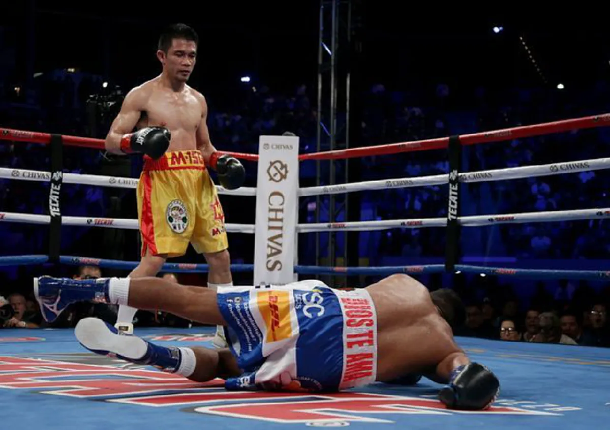 จำขึ้นใจ !! "ศรีสะเกษ"เผยศึกษาการชก"สุดยอดกำปั้นโลก"คนดัง??...ก่อนเอามาเป็นอาวุธเด็ด อัด "โรมัน" กองพื้นเวที (คลิป,รายละเอียด)