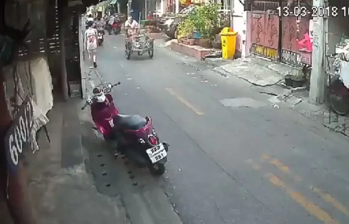 สำนึกผิด?!ฟังกันชัดๆ"ไอ้จ๊อด"กระทืบ"ตาซาเล้ง"ปางตาย!! เปิดใจสารภาพมอบตัวสน.ห้วยขวาง...ฟังเหตุผลเเถสุดๆ?!วีรกรรมโชกโชน ด้านมืดทั้งนั้น!(คลิป)