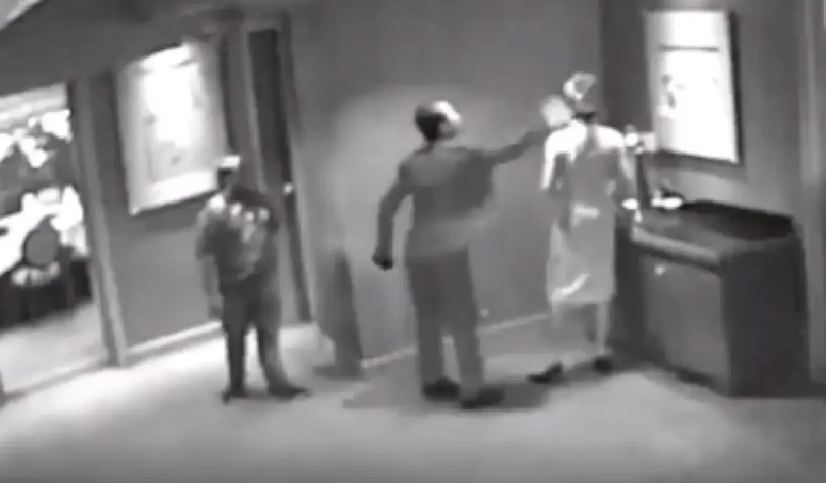 "เสี่ยนิคมอุตฯ" ปัดเมากร่าง  บอกไม่ผิดมีพยานเยอะ โมโหตบหน้า "น้องแนท" ไม่เกี่ยวสูบบุหรี่