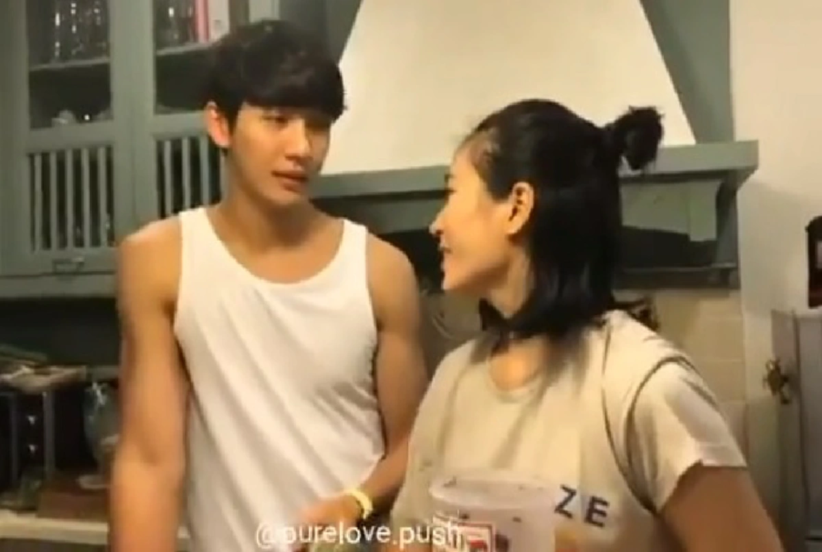 เขิน....ตะกุยผนัง!!! "พุฒ พุฒิชัย" เผยคลิปสุดมุ้งมิ้ง ทำโทษ"จุ๋ยวรัทยา" ด้วยการจุ๊บเบาๆที่หลังมือ พูดเลยช็อตนี้คนโสดตายเกลื่อน !! (คลิป)