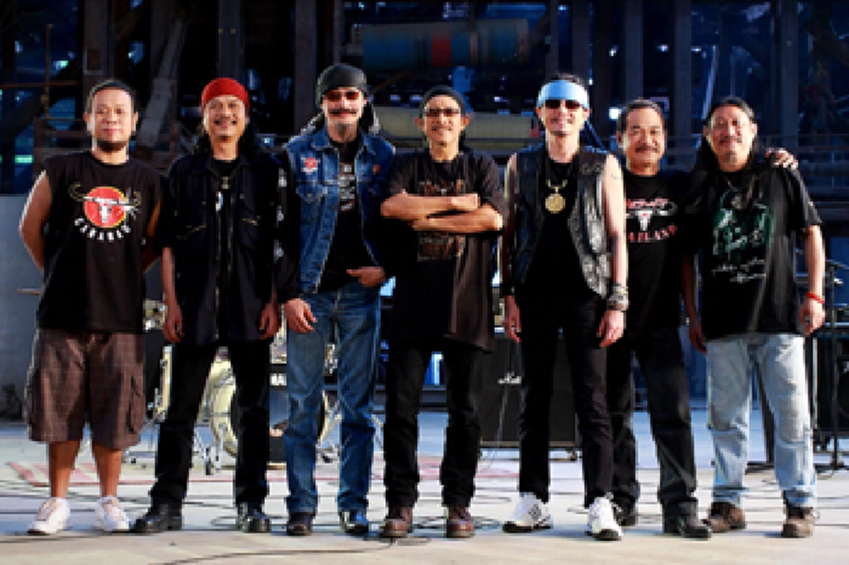 ครึ่งประเทศไม่เคยรู้ !! เปิดประวัติ "เล็ก คาราบาว" หรือ "ปรีชา ชนะภัย" เมื่อครั้งที่คาราบาวโด่งดังถึงขีดสุด จนกระทั่งเล็กขอลาออกจากวง ??